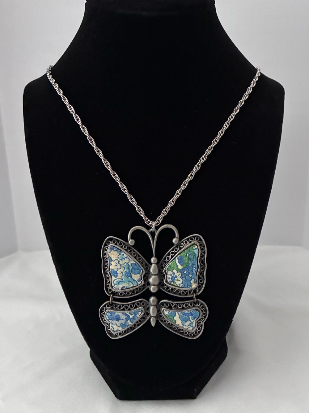 Vintage JJ Jonette Jewelry Butterfly Pendant Necklace